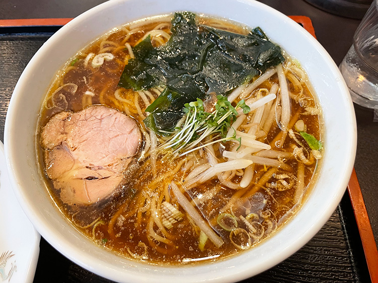 「龍華」のラーメン