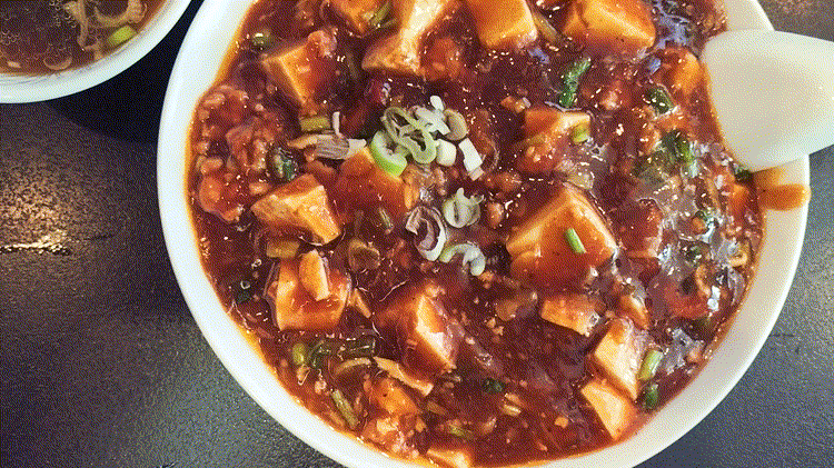「龍華」の麻婆豆腐飯
