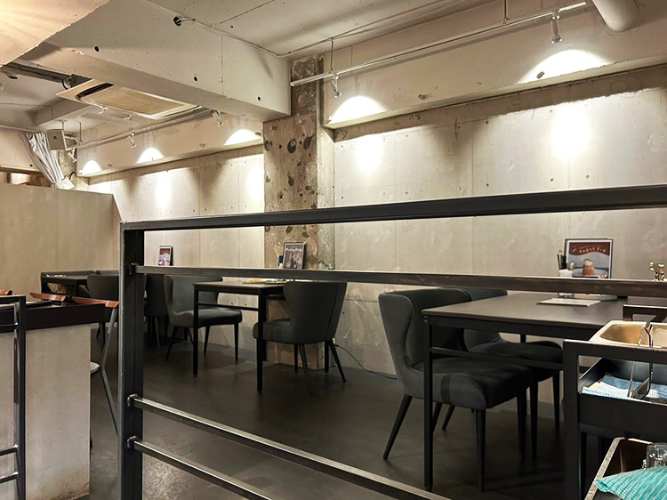 「CAFE&WEDDING22」の店内