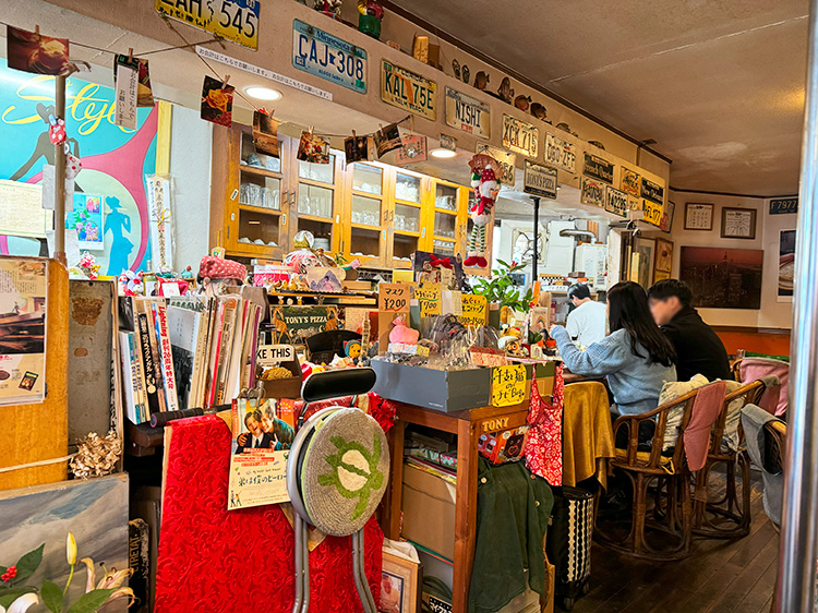 トニーズピザ (TONY's PIZZA)の店内