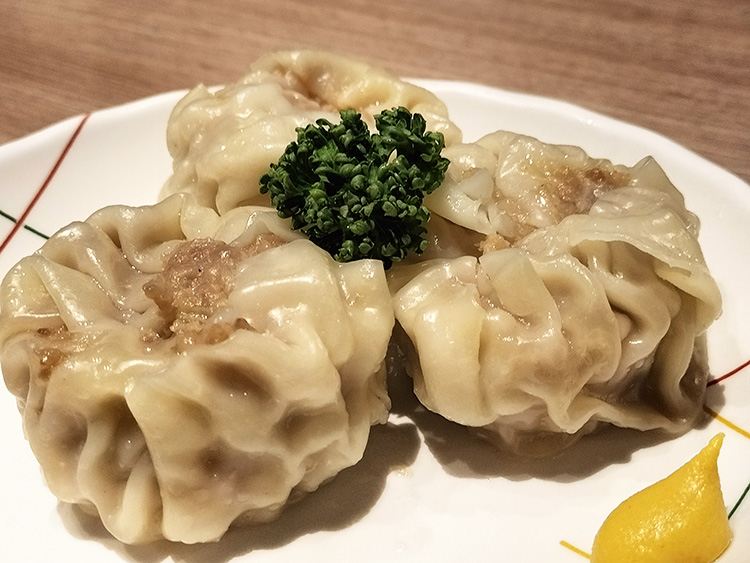 「いせや 公園店」の手作りシューマイ