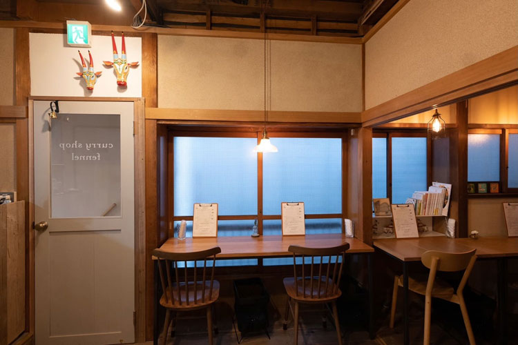 フェンネルの店内