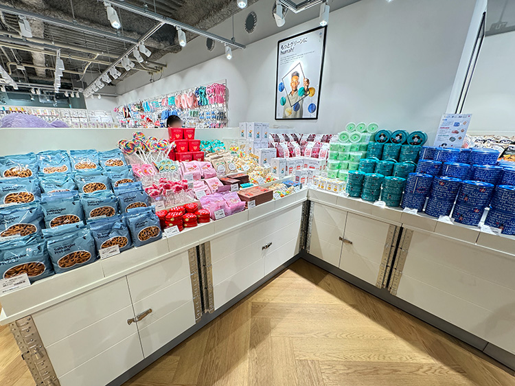 「フライングタイガー コペンハーゲン 吉祥寺ストア」のお菓子