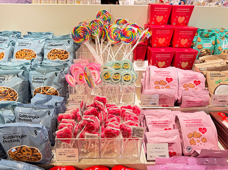 「フライングタイガー コペンハーゲン 吉祥寺ストア」のお菓子