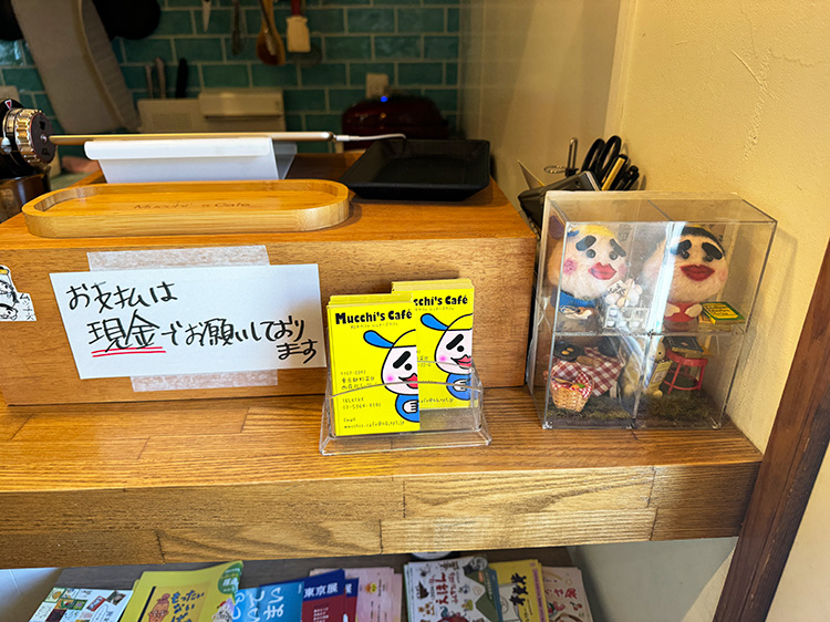 「ムッチーズカフェ」のカウンター