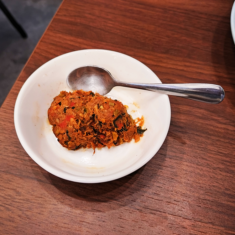 「Spices Curry Synergy(スパイスカレー シナジー)中野店」のジョロキアキーマ