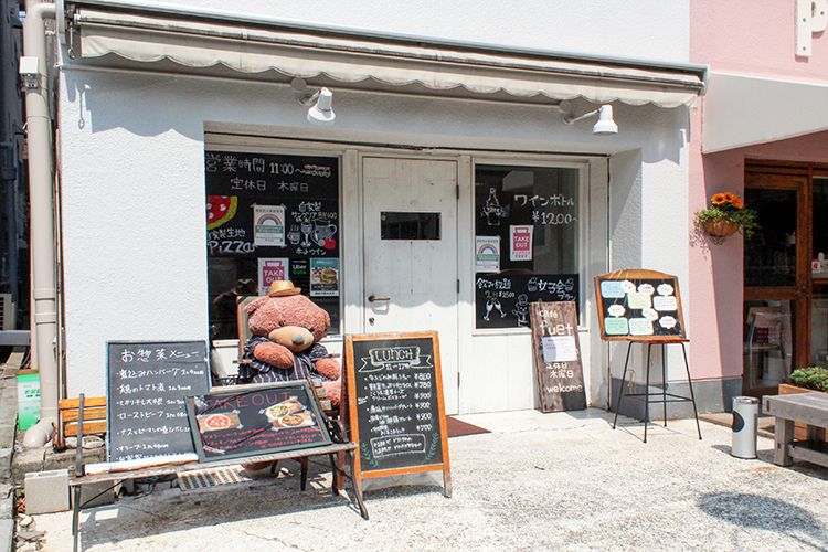 「Café fuet (カフェ フェト)」の外観