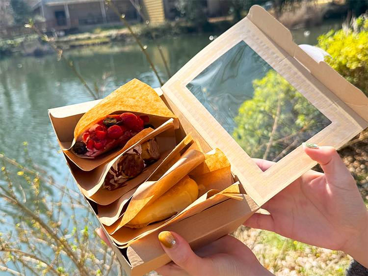 スラビの商品
