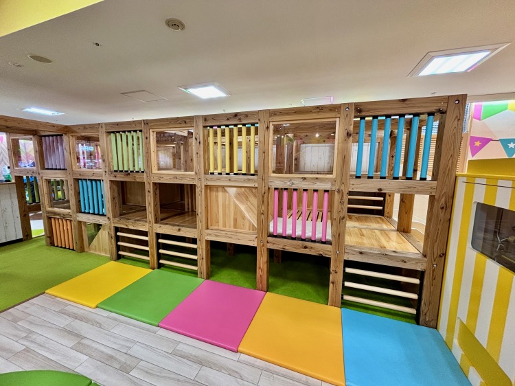 NICOPA&nico ground 吉祥寺店のジャングルジム