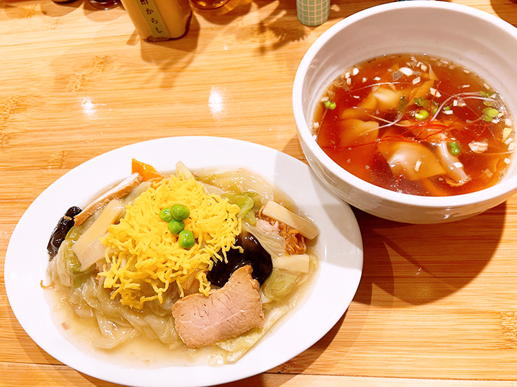「吉昇亭」あんかけ焼きそば(小盛) 小わんたんセット