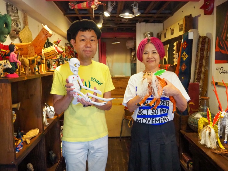 LABRAVAのスタッフと店内