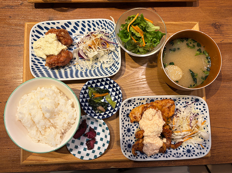 「kawara CAFE&KITCHEN 吉祥寺PARCO店」の宮崎県産桜姫鶏と鳥取県産大山鶏の究極のチキン南蛮定食