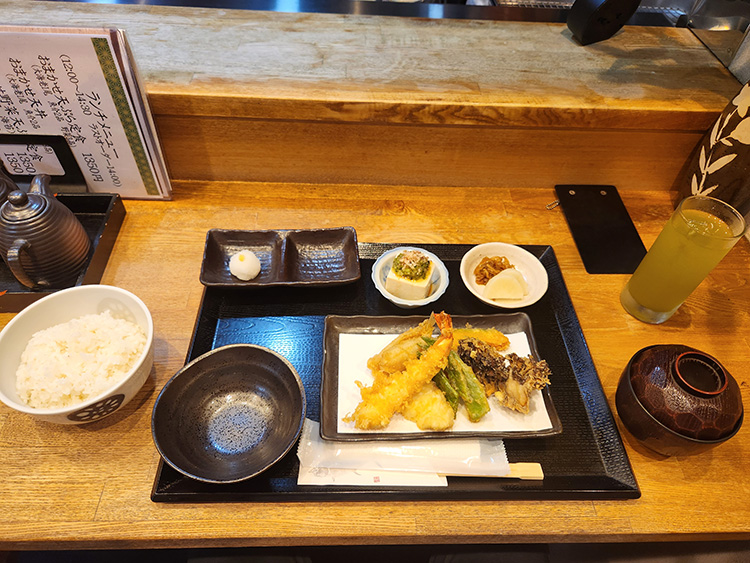 「てんぷら 祥天」のおまかせ天ぷら定食