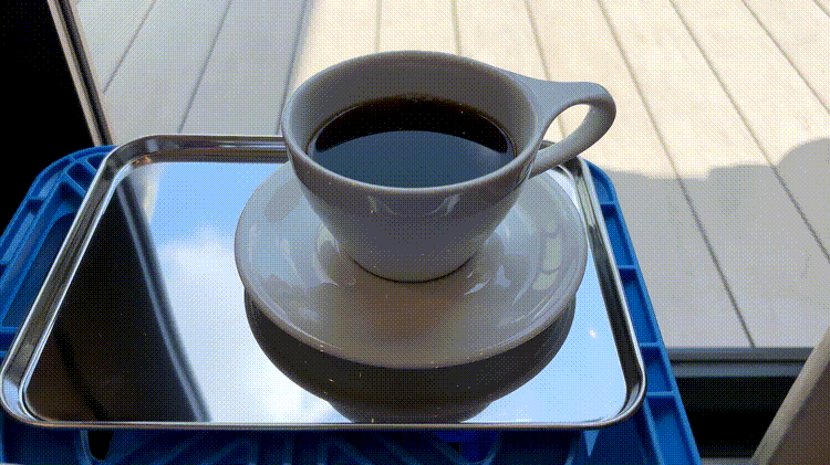 andoh coffeeのホットコーヒーとパウンドケーキ