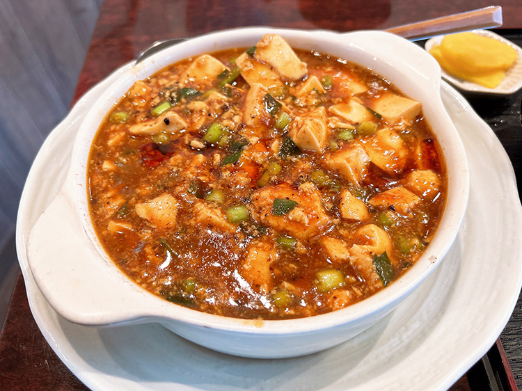 「牛タンAZABU屋」の四川風マーボー豆腐