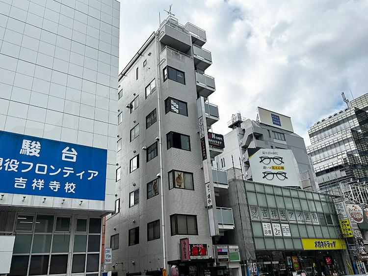 「牛タンAZABU屋」が入ってるビル