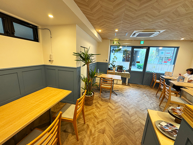 「EMMA FRUITS & DELI」店内2