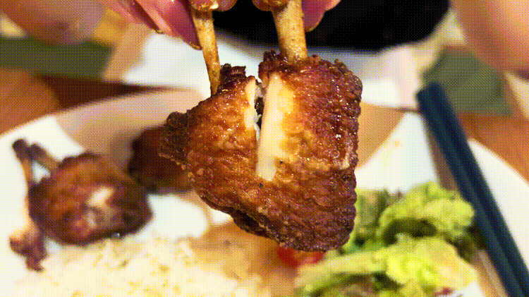 「kitchen&Bar Niche」チューリップの唐揚げGIF