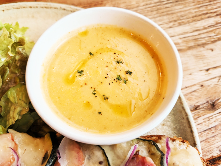 「hanaiguchi」本日のスープ