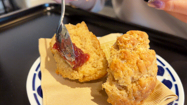 「Amy's Bakeshop」スコーンGIF
