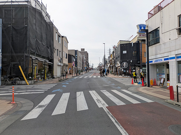 「YOKOHAMA中華そば かみ山」までの道