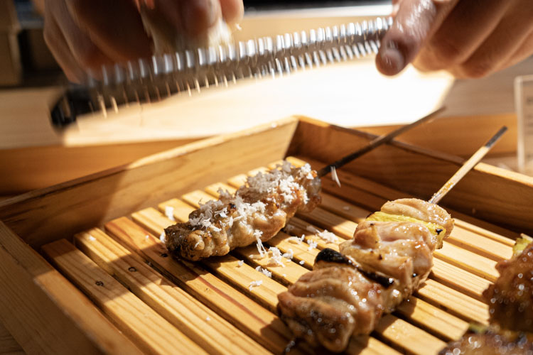 「焼鳥 七転八起」のせせり