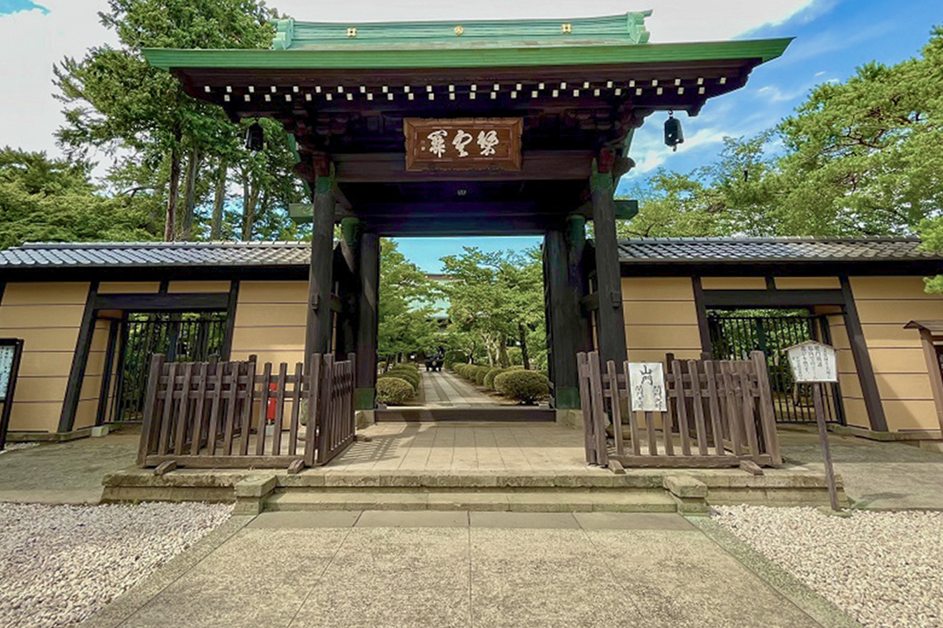 豪徳寺の山門