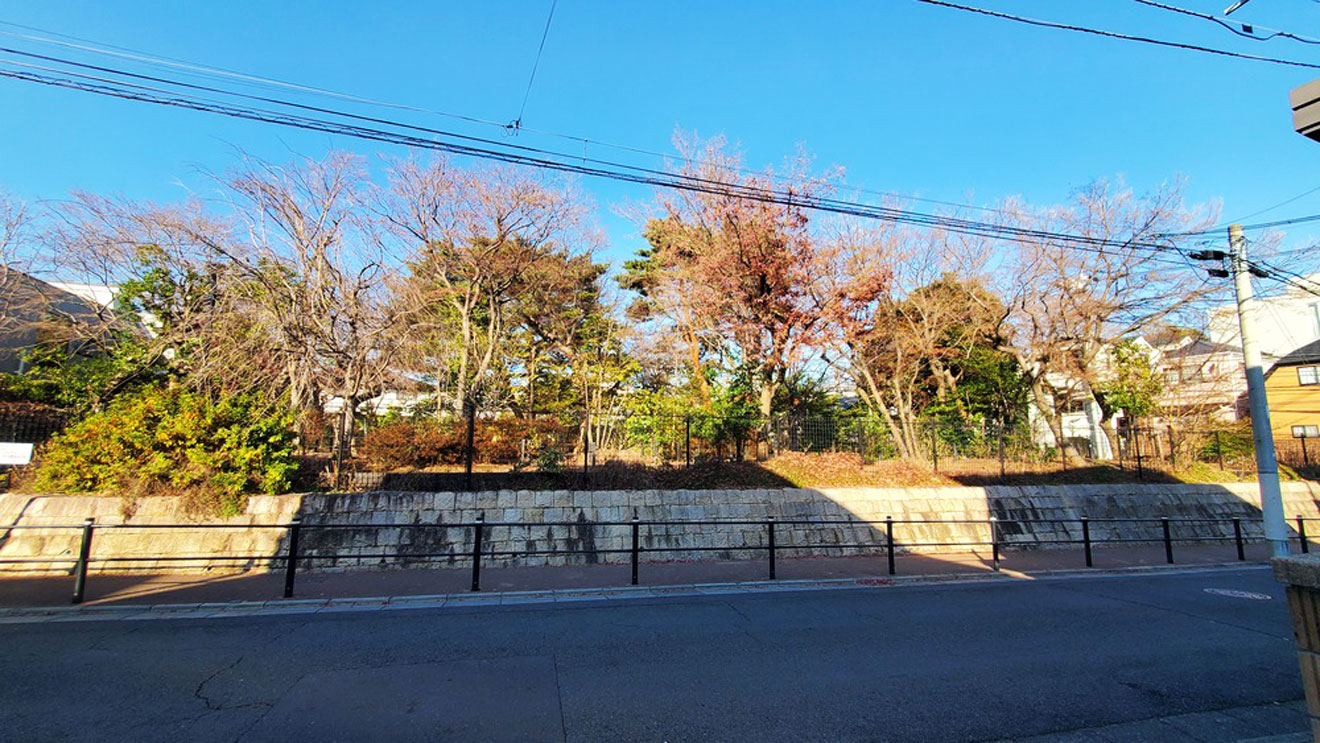 「赤松ぼっくり庭園緑地」の外観