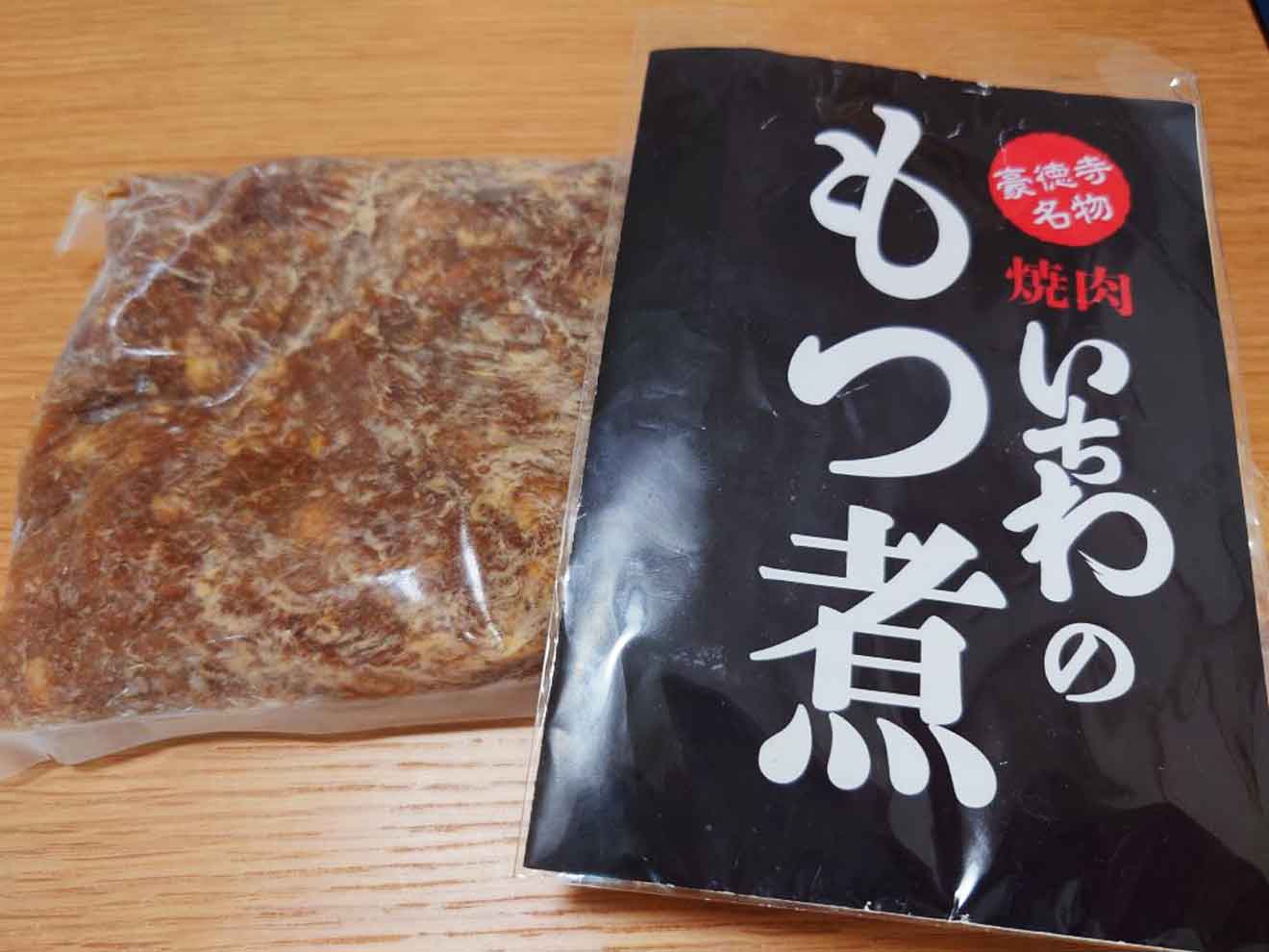 「七厘いちわ 豪徳寺店」のもつ煮