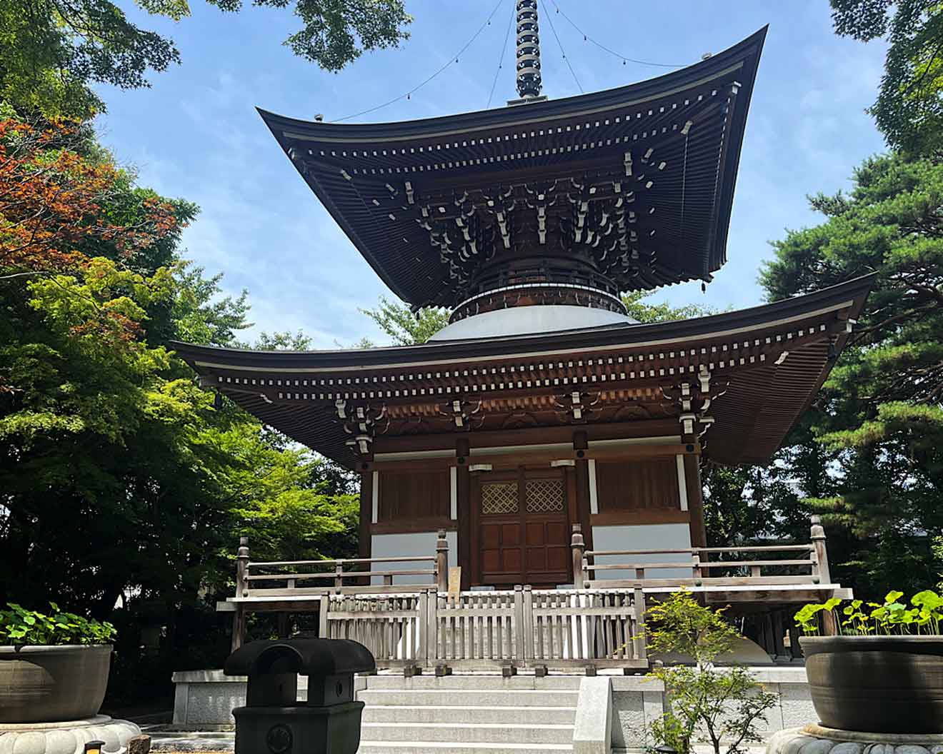 「実相院」の二重の塔