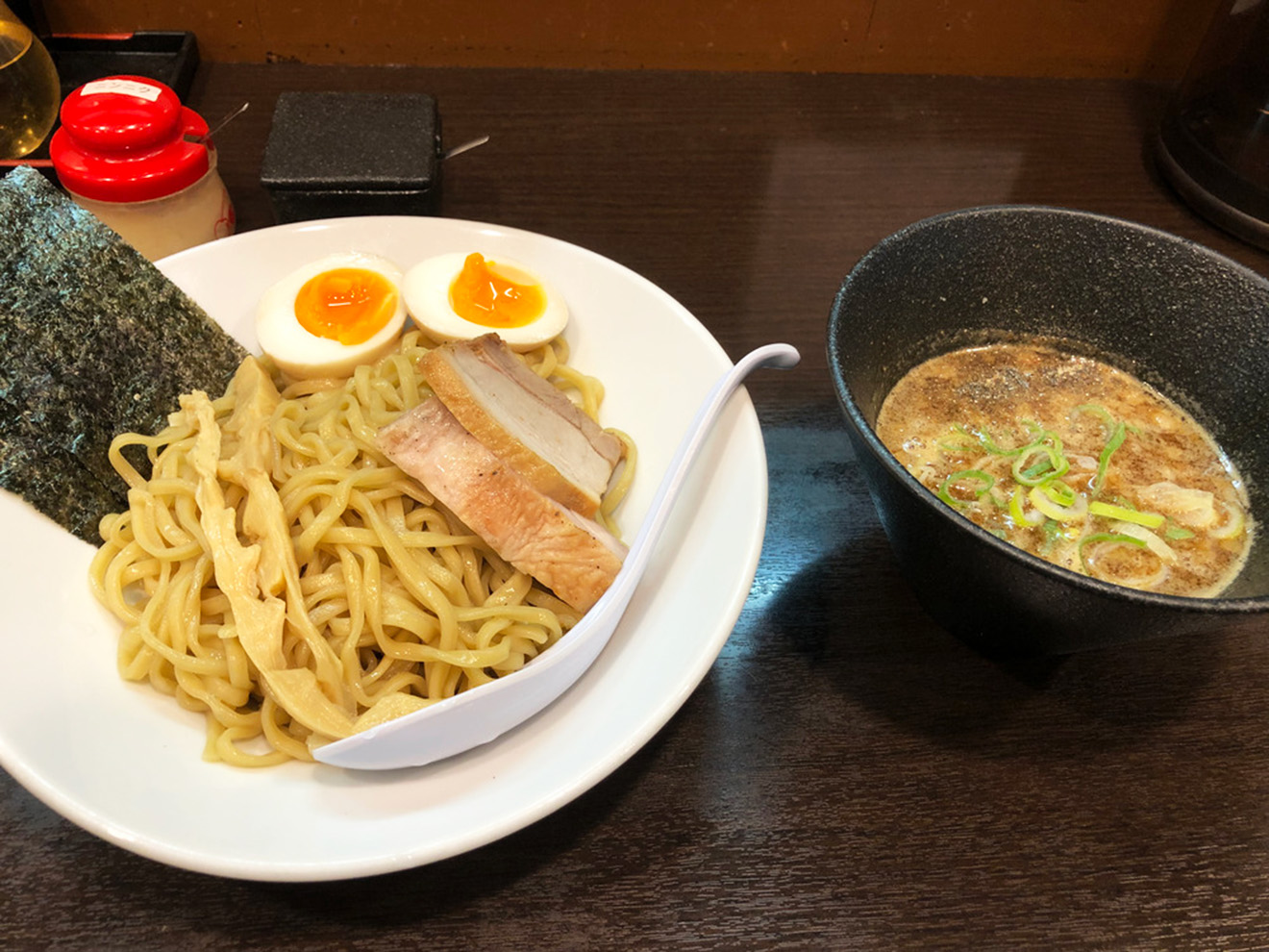 「麺匠 億」の特製超濃厚煮干しつけ麺