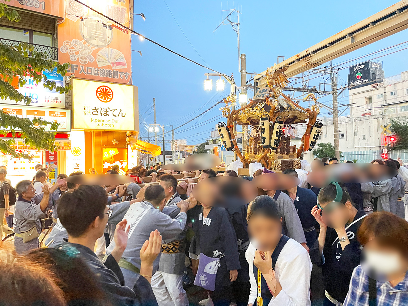 烏山神社例大祭の中町の御神輿