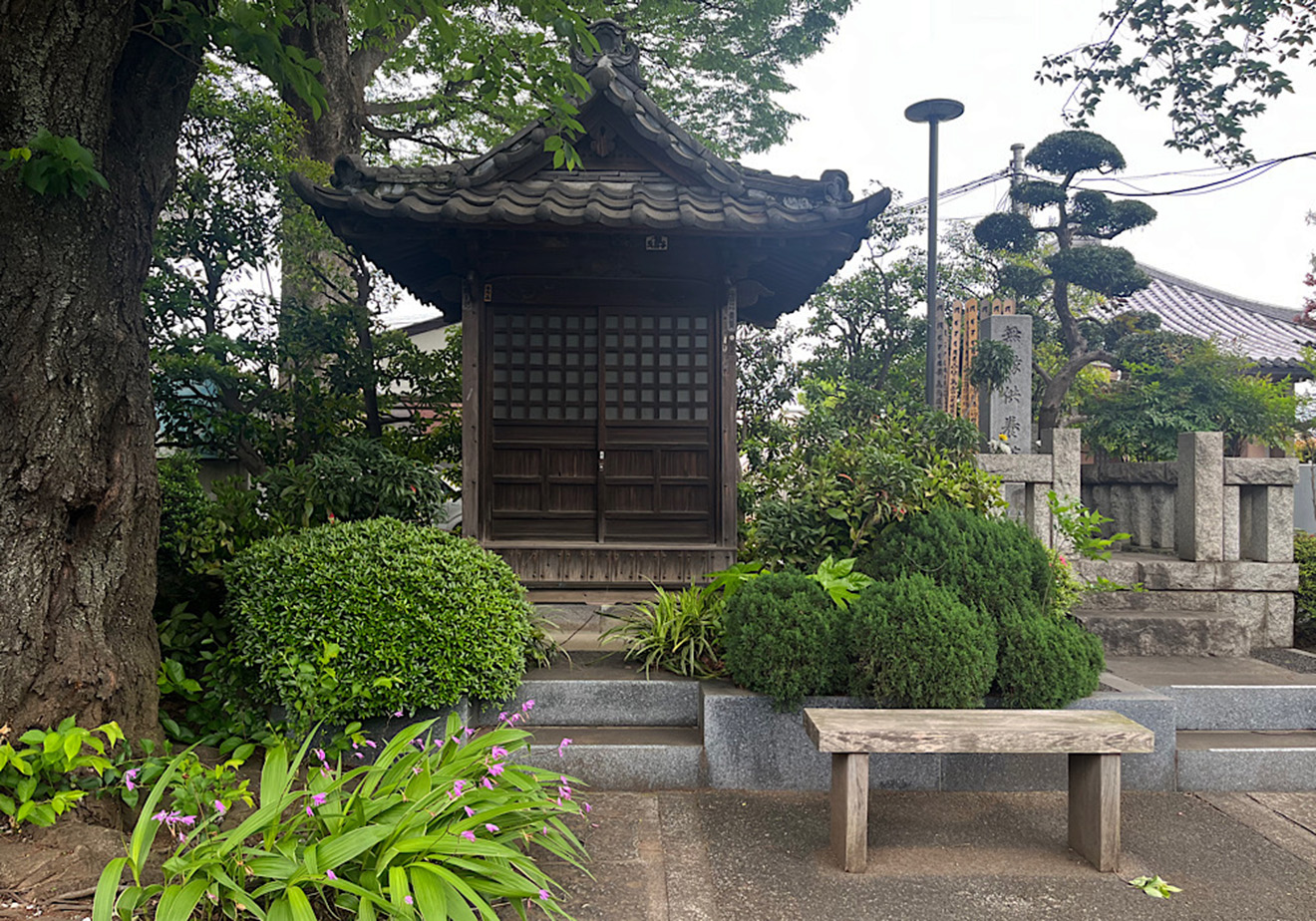 「青龍山 勝国寺」の白山堂