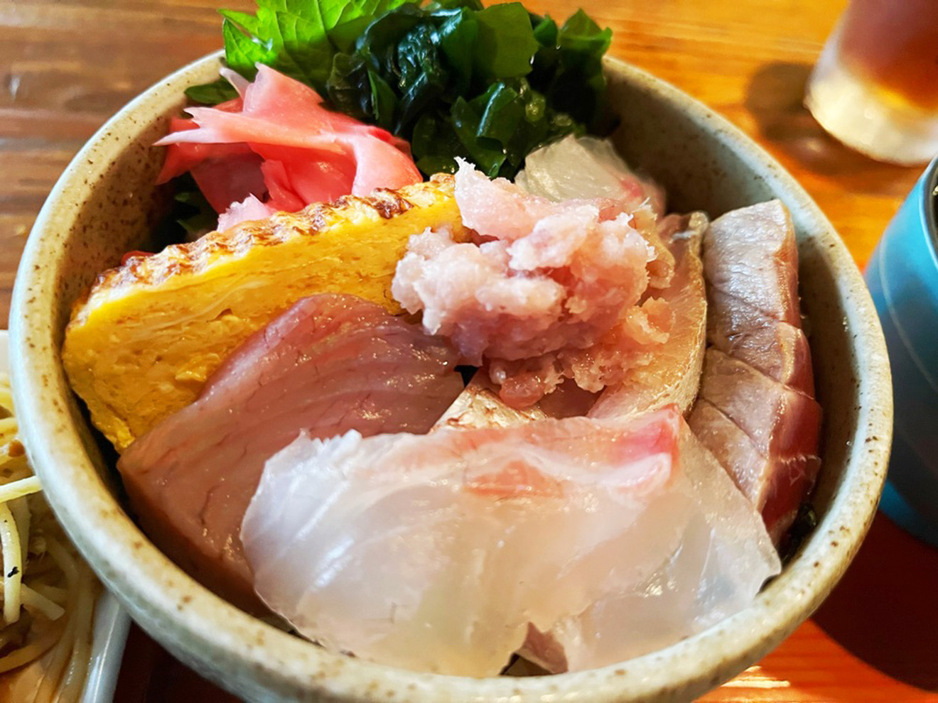 「へちもんや」の海鮮丼