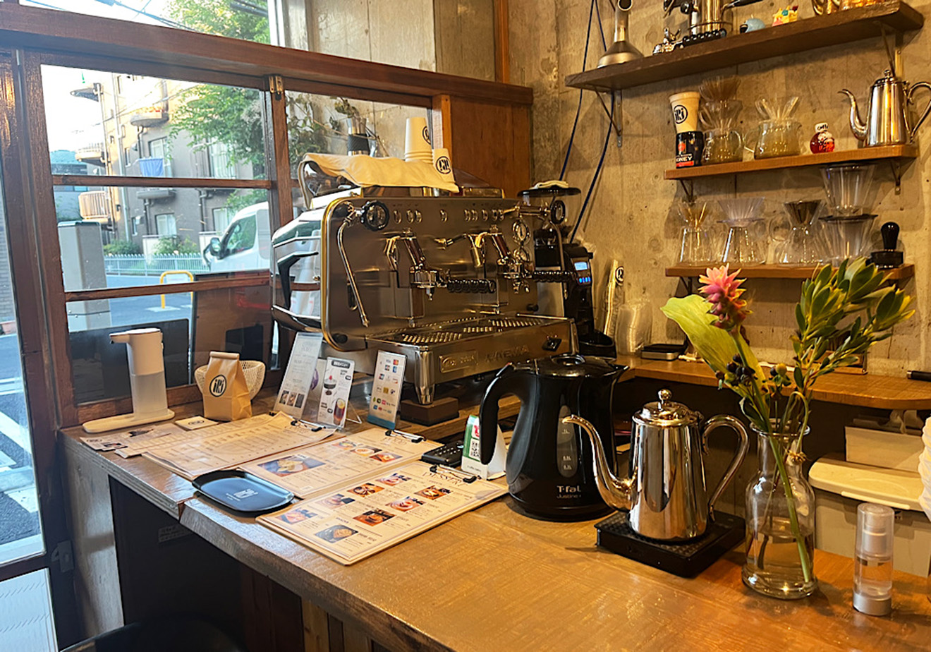 「iri coffee roastery」のカウンター