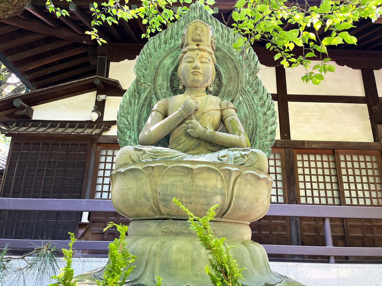 「西福寺」の観音像