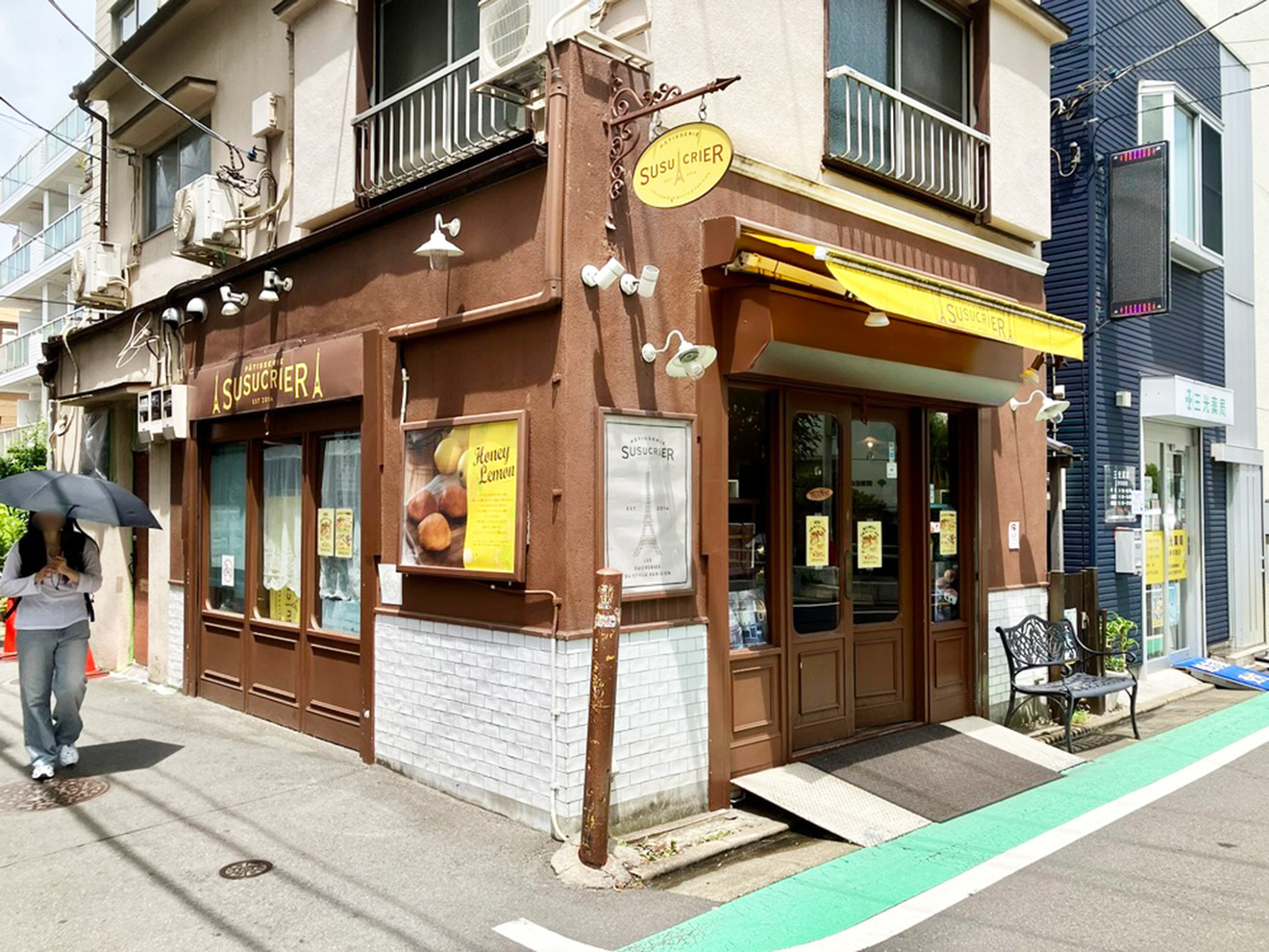 「パティスリー シュシュクリエ 三軒茶屋店」の外観