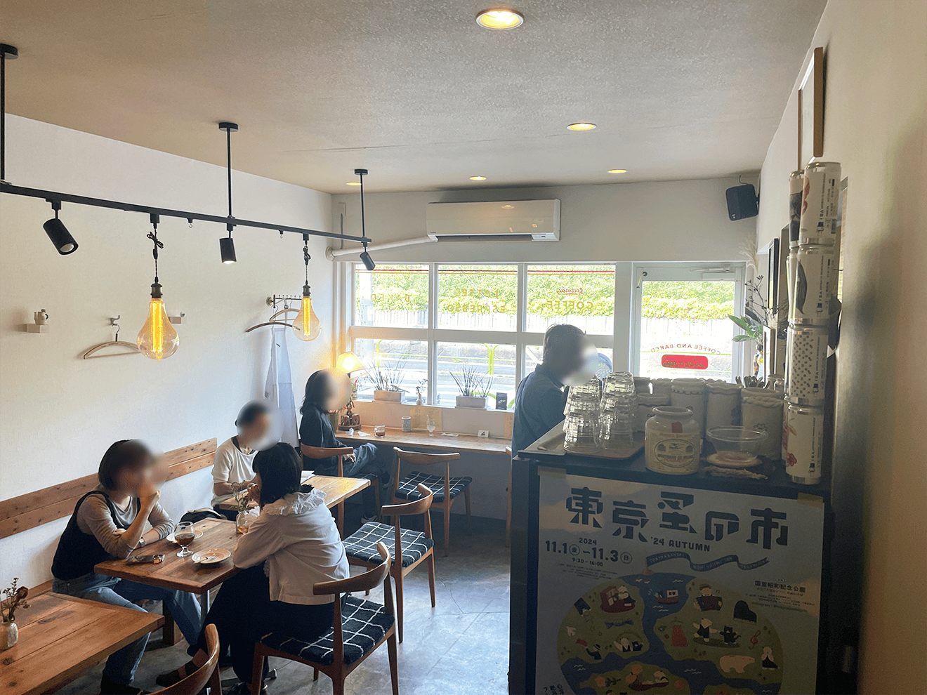 「coffee＆baked LOCASA」店内2