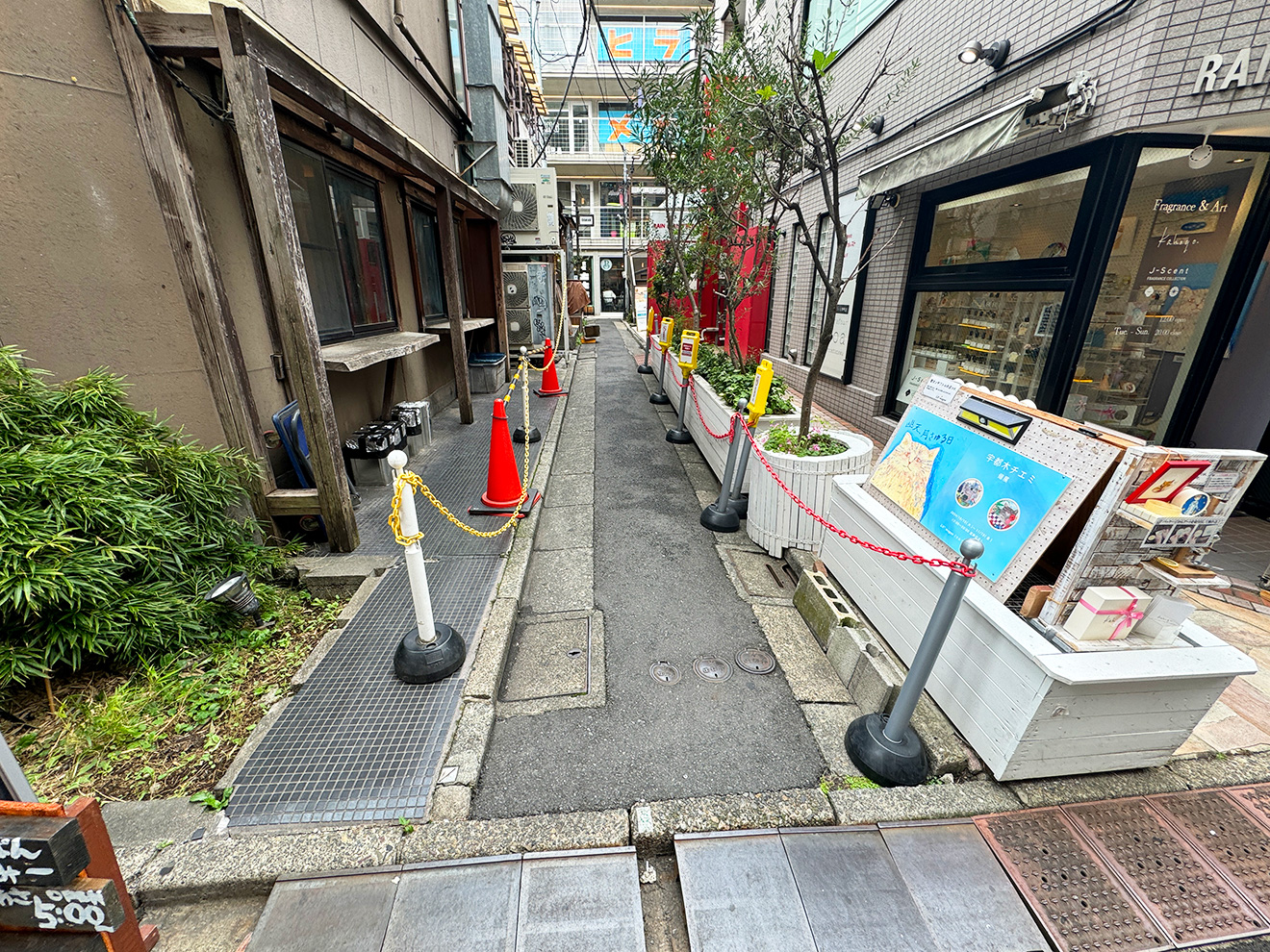 「サンドイッチクラブ」細道