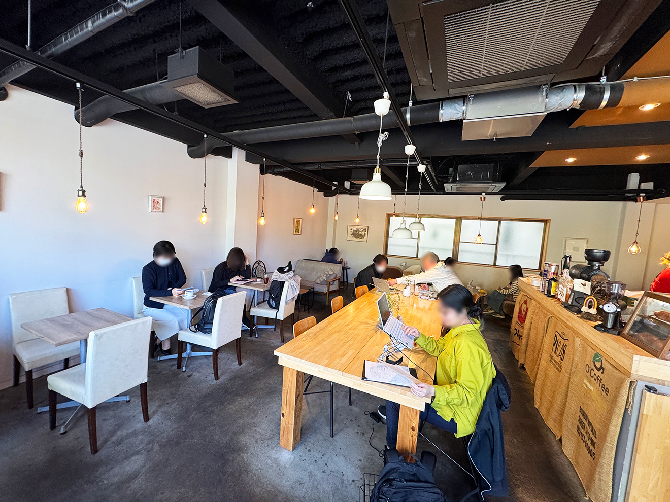 「Cafe Yellow」店内2