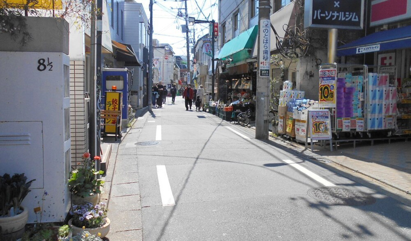 「三輪亭」までの道