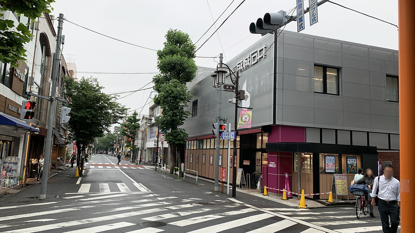 成城学園前駅前