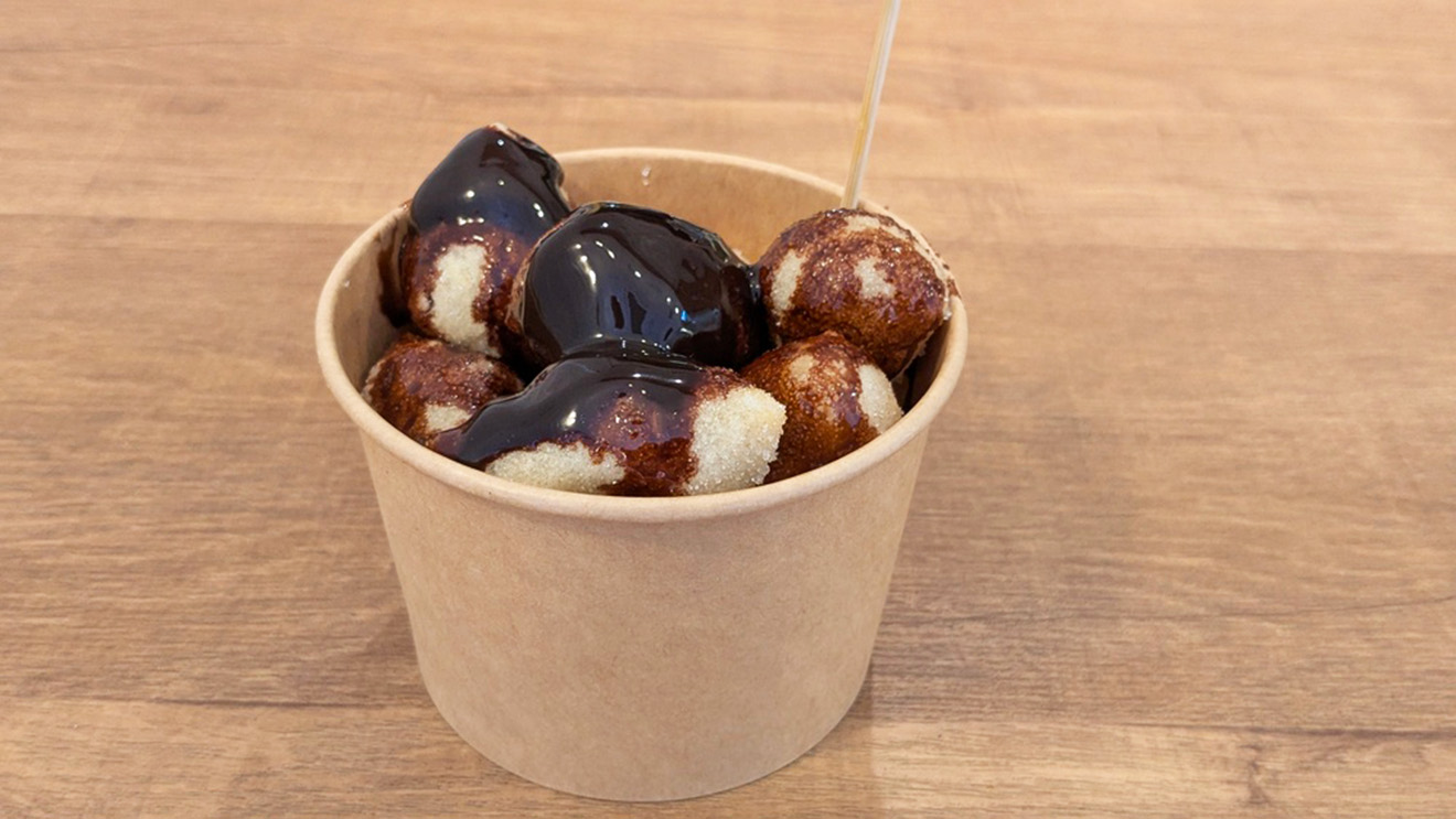 「ピッツェリア トニーノ 梅ヶ丘店」のアンジョレッティ（チョコレート）