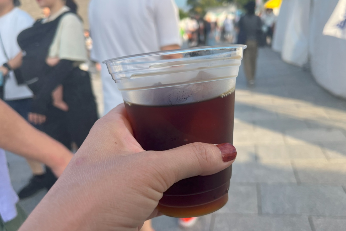 せたがやふるさと区民まつり　ルワンダ大使館のアイスコーヒー