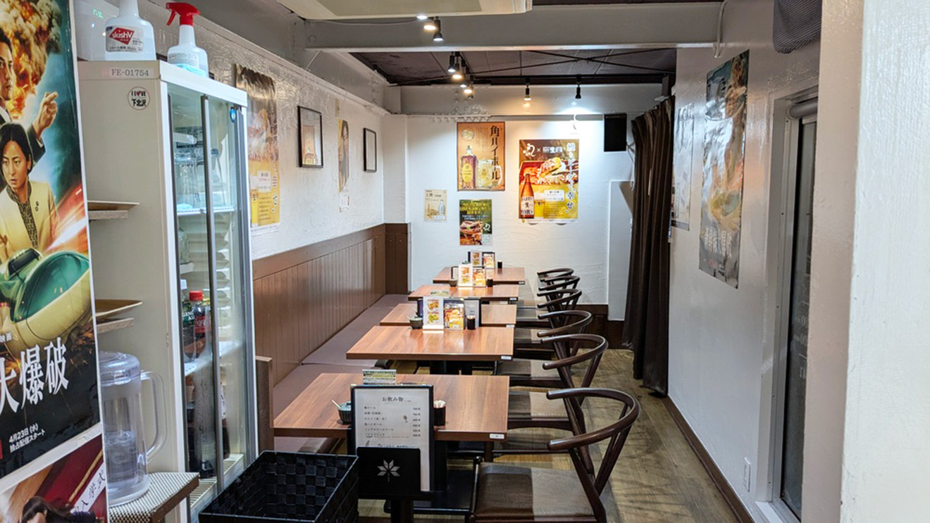 「鰻の成瀬 下北沢店」の店内