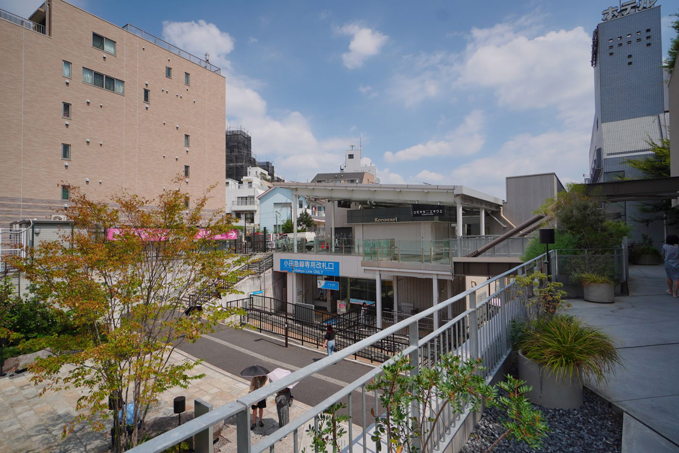 小田急線下北沢駅南西口