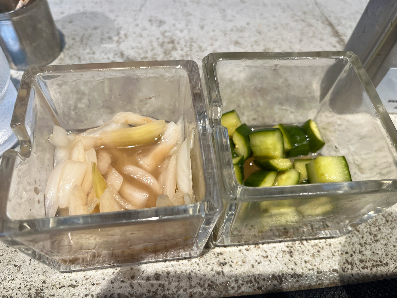 「SANZOU TOKYO」卓上の副菜