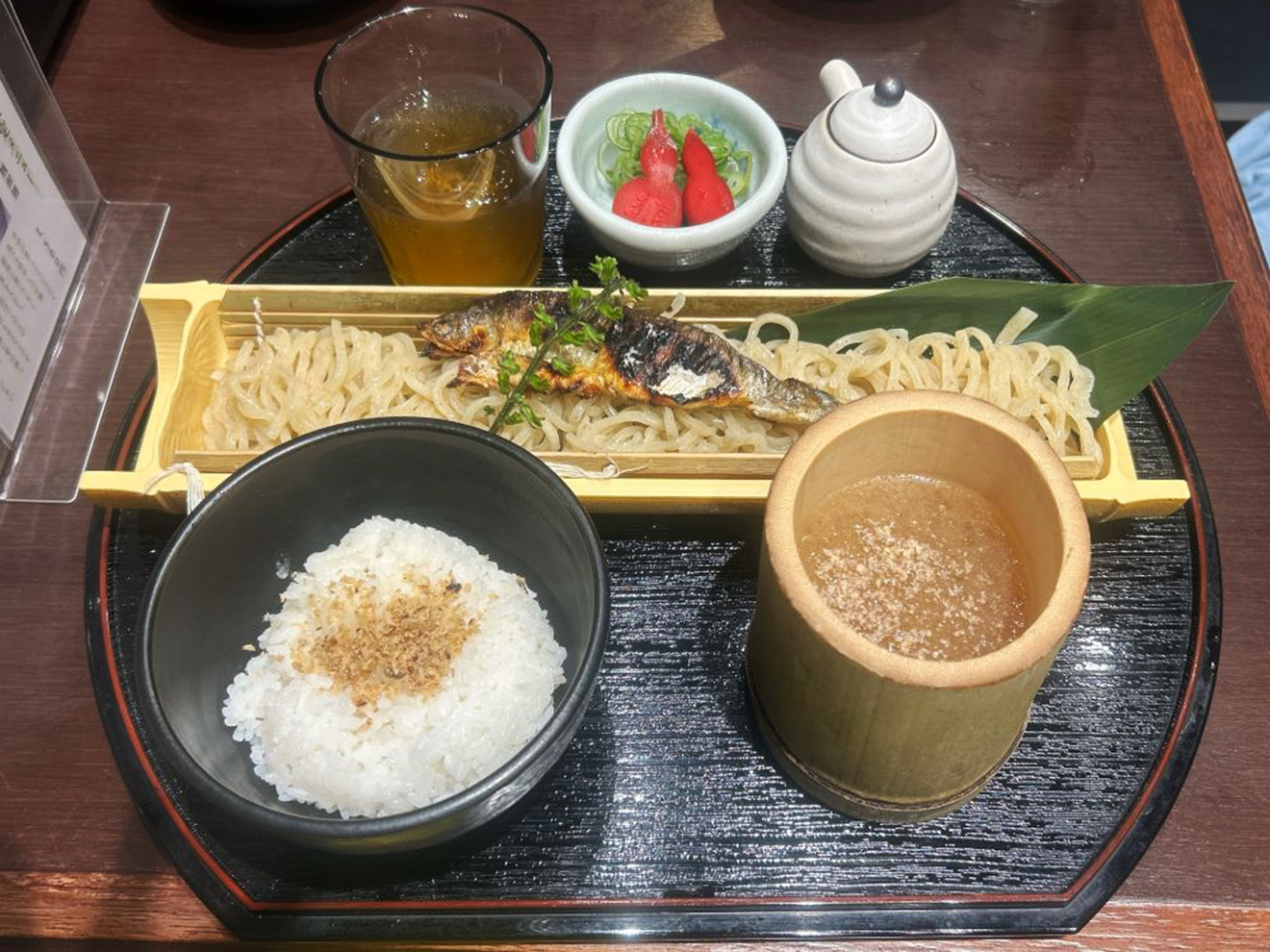「炭火焼きあゆラーメン Gottaku」のあゆ冷しつけ麺御膳