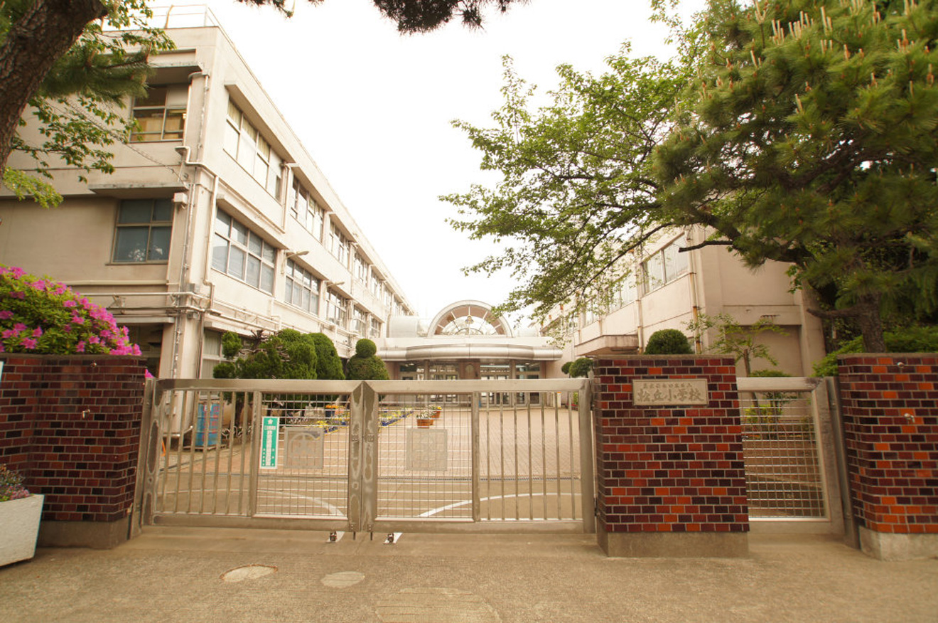 世田谷立松丘小学校