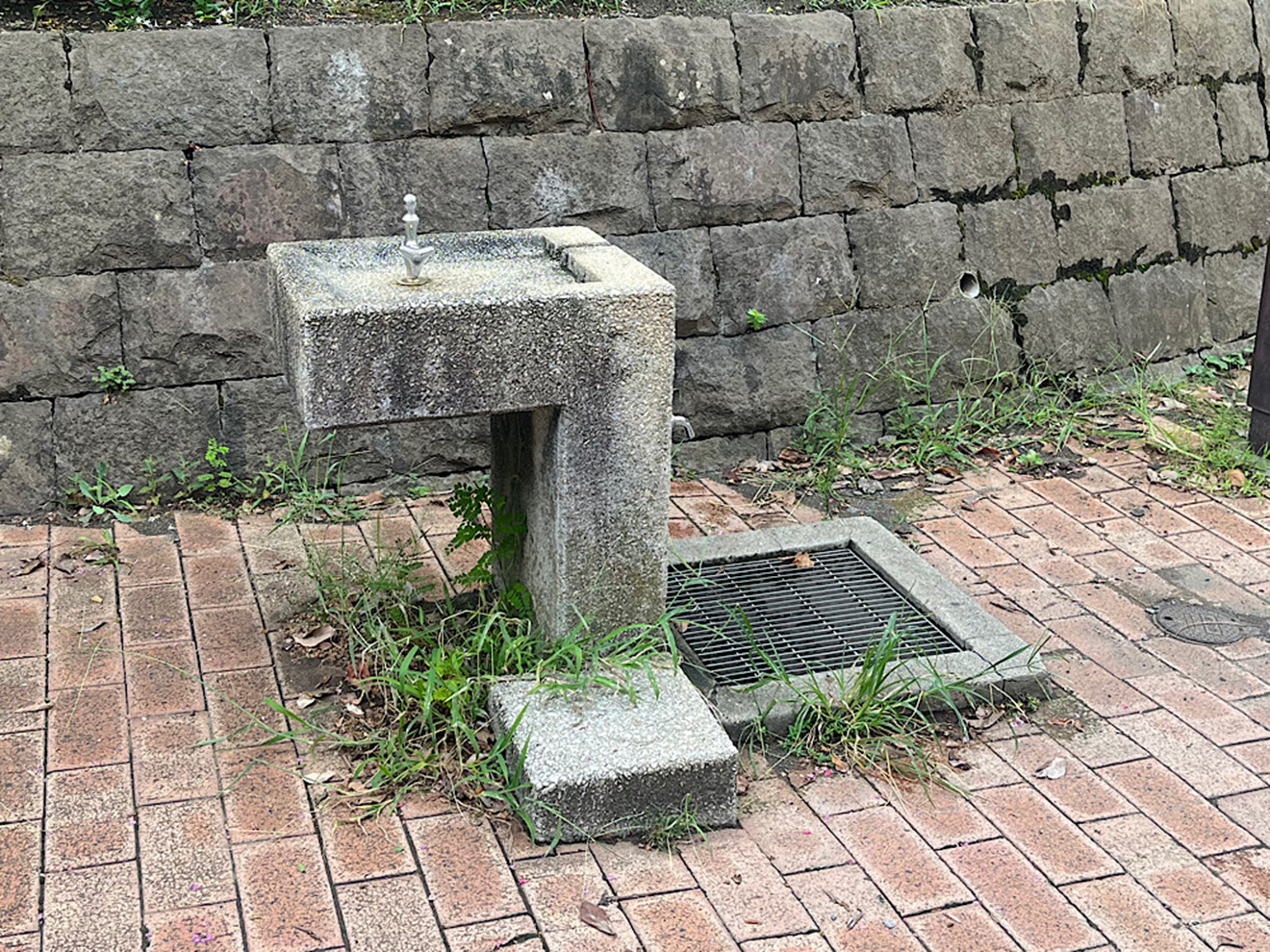 「したのやばし公園」の水道